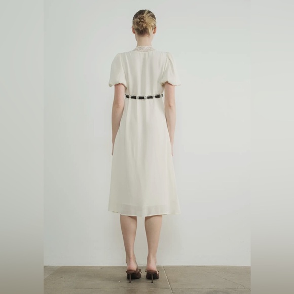 Aaron & amber V Neck Lace Insert Midi Dress
with Bow - Picture 6 of 12